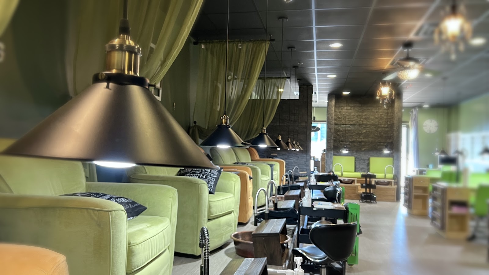 SahLan Nails & Spa nail work in Altoona, Wisconsin