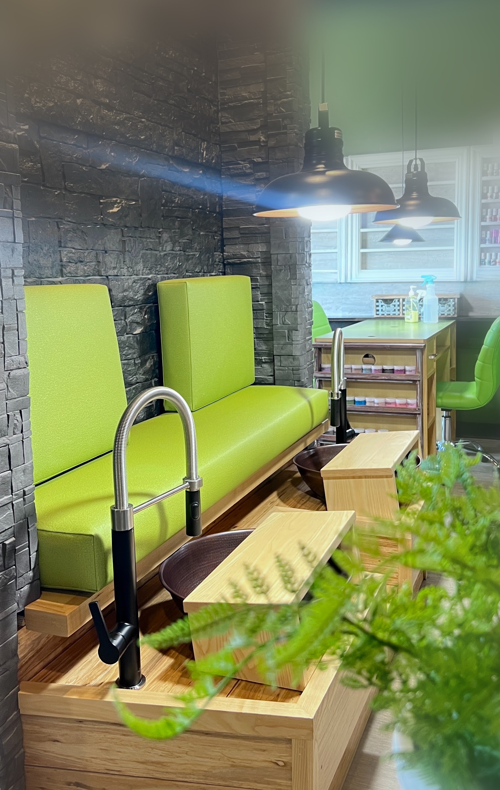 SahLan Nails & Spa nail photo 3